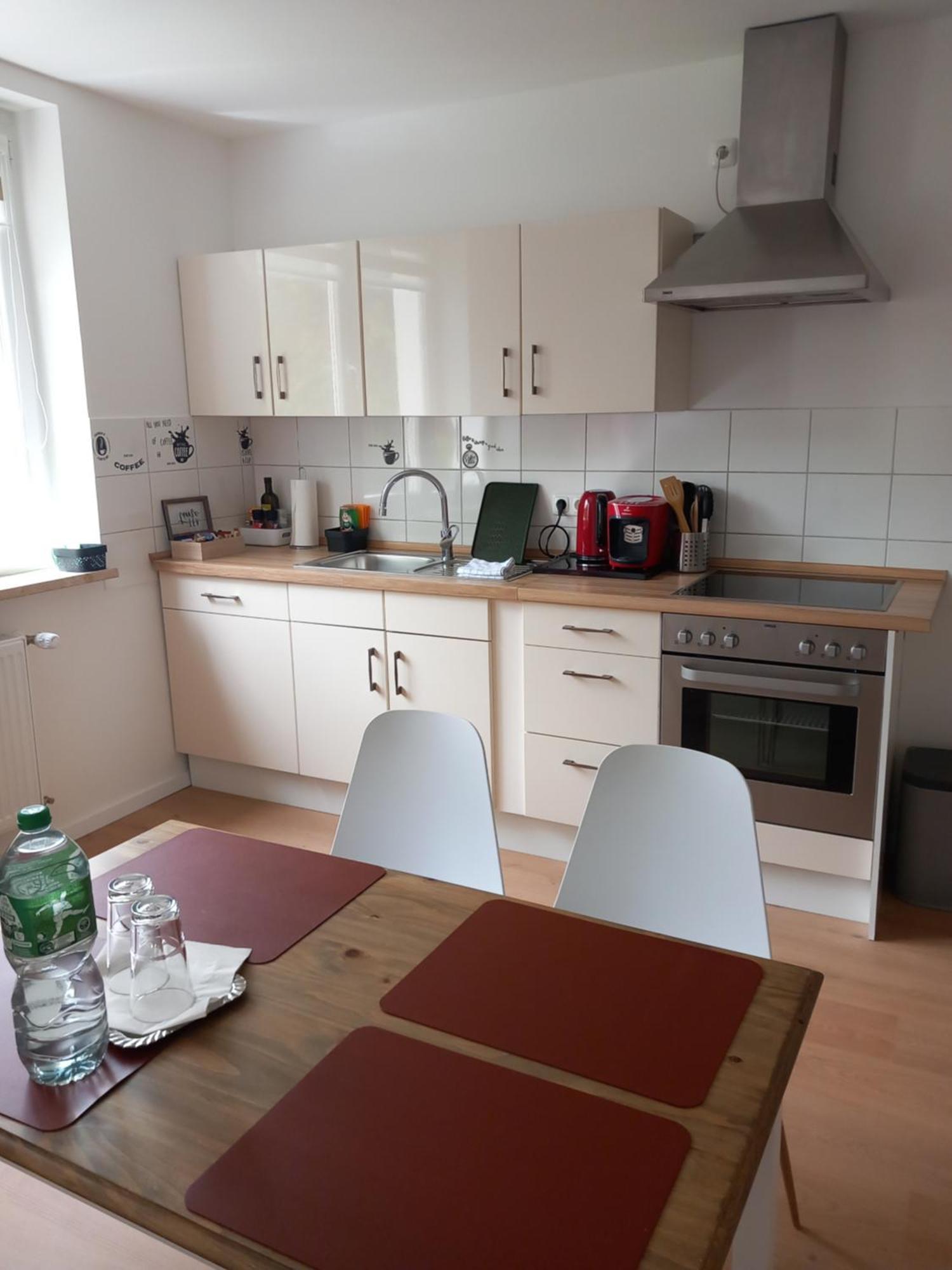 City Apartment Duisburg 1#Netflix &Wlan &Kingsize Bett &Kaffee Maschine & Central & 500M Innenhafen & 2 Min U Bahn ภายนอก รูปภาพ