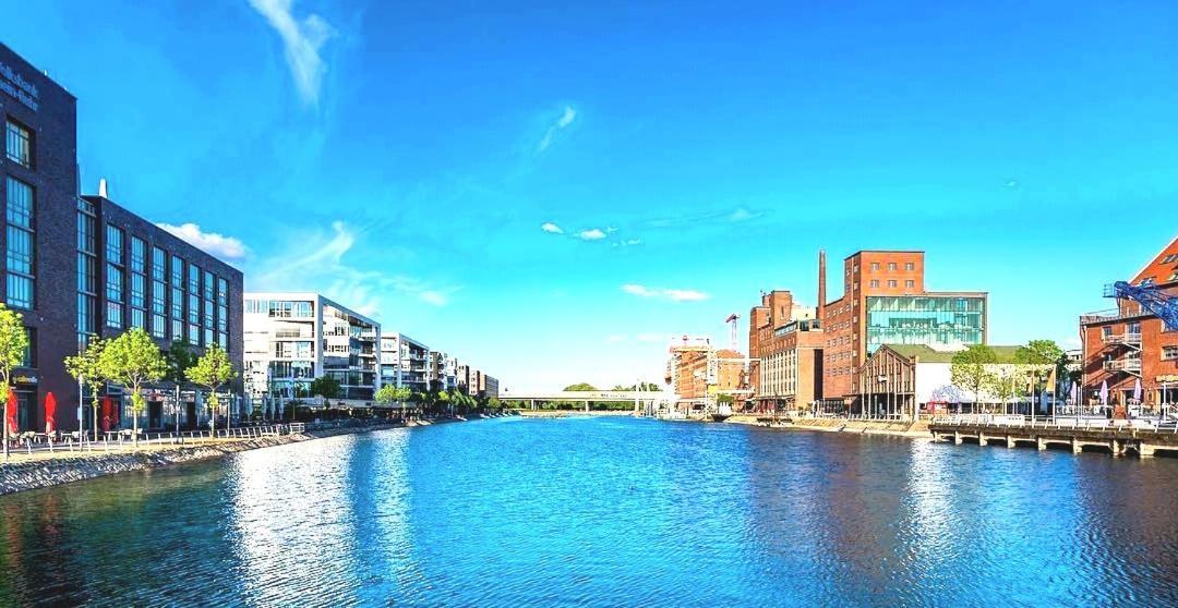 City Apartment Duisburg 1#Netflix &Wlan &Kingsize Bett &Kaffee Maschine & Central & 500M Innenhafen & 2 Min U Bahn ภายนอก รูปภาพ
